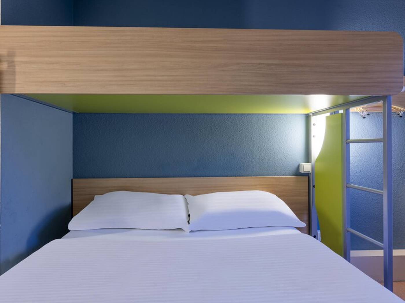 B&B HOTEL Bremen-Süd-Germany-Bremen-Room-8