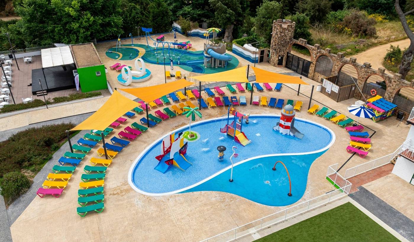 Medplaya-Sant-Eloi-Aparthotel-Pool-61