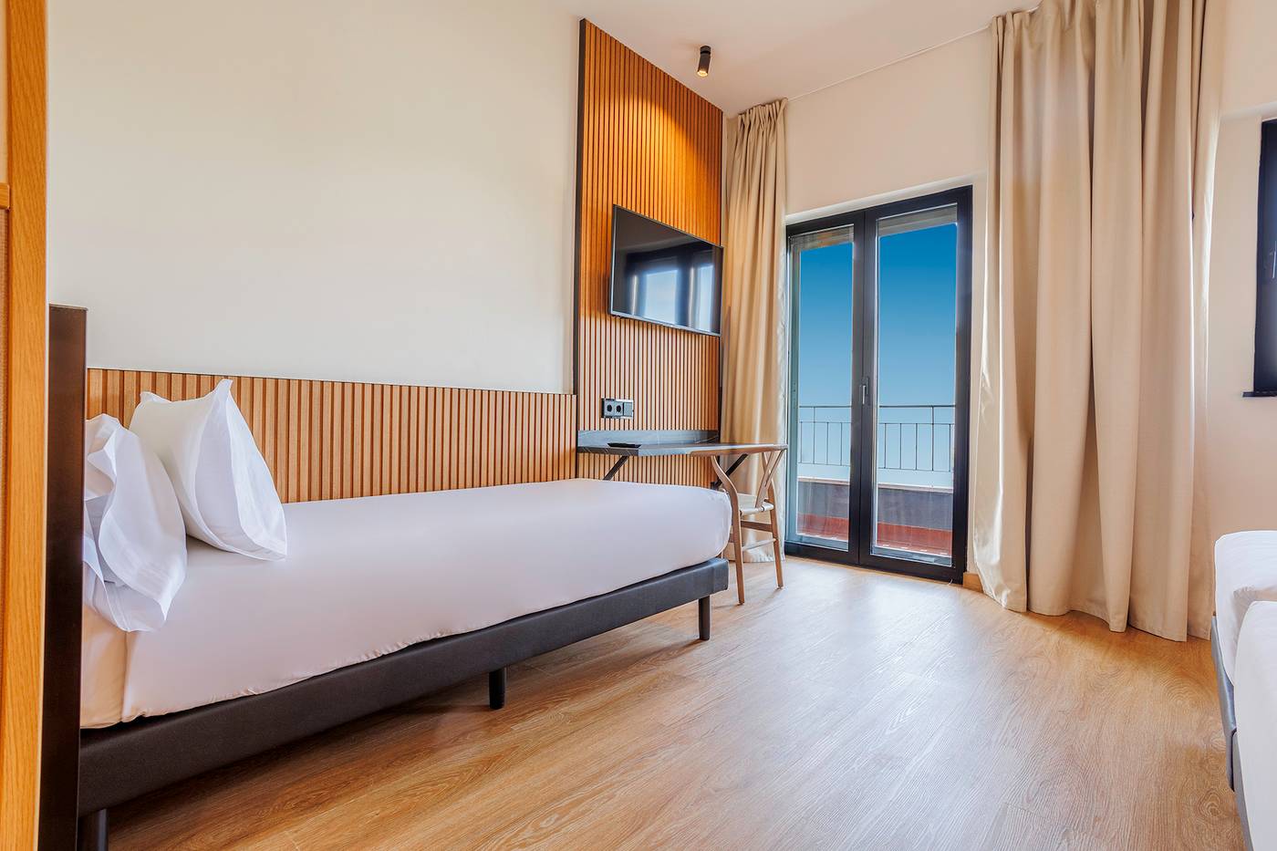 Acta-Madfor-Hotel-Room-23