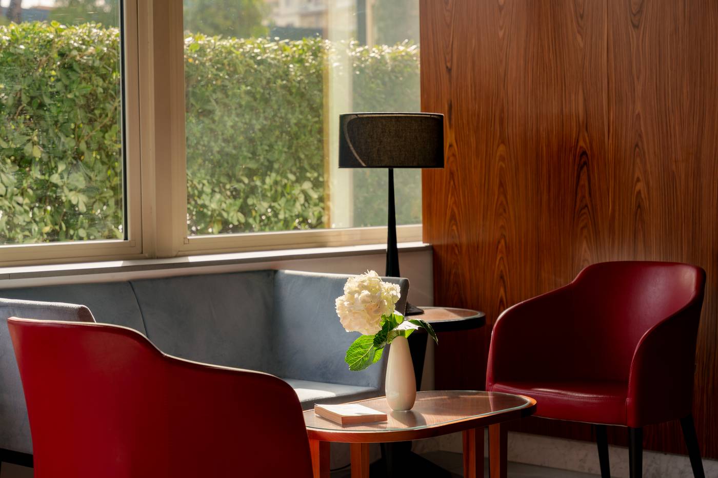 American-Palace-Eur-Lobby-9