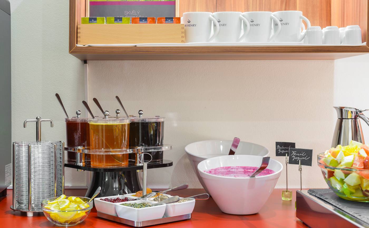 Hotel-Garden-Court-Restaurant-46