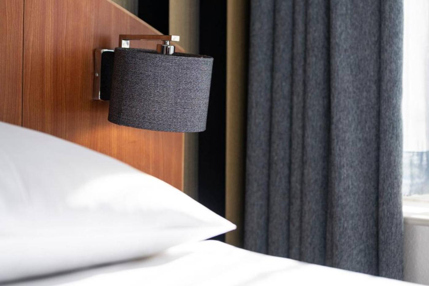 Aris-Grand-Place-Room-25