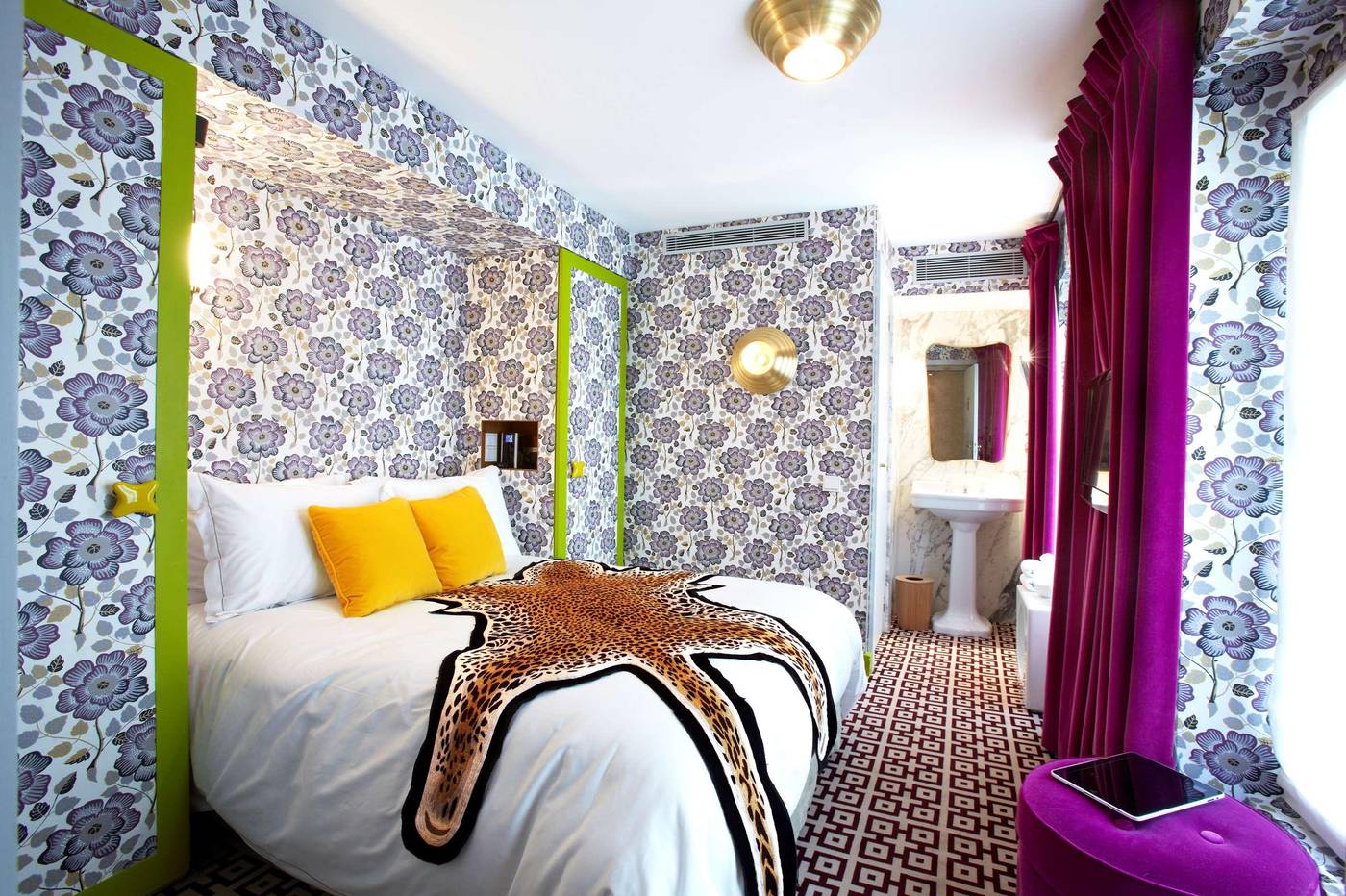 Hotel-Thoumieux-Room-20