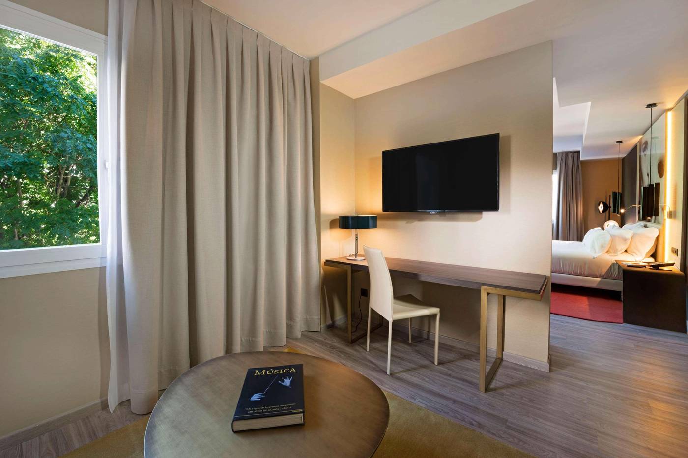 NH-Collection-Madrid-Suecia-Room-42