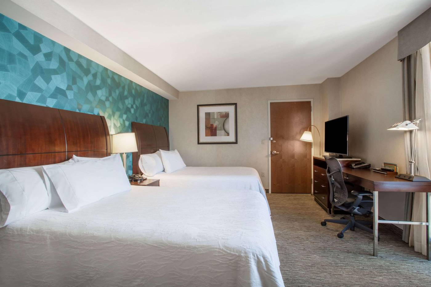 Hilton-Garden-Inn-NY-West-35-Street-Room-23