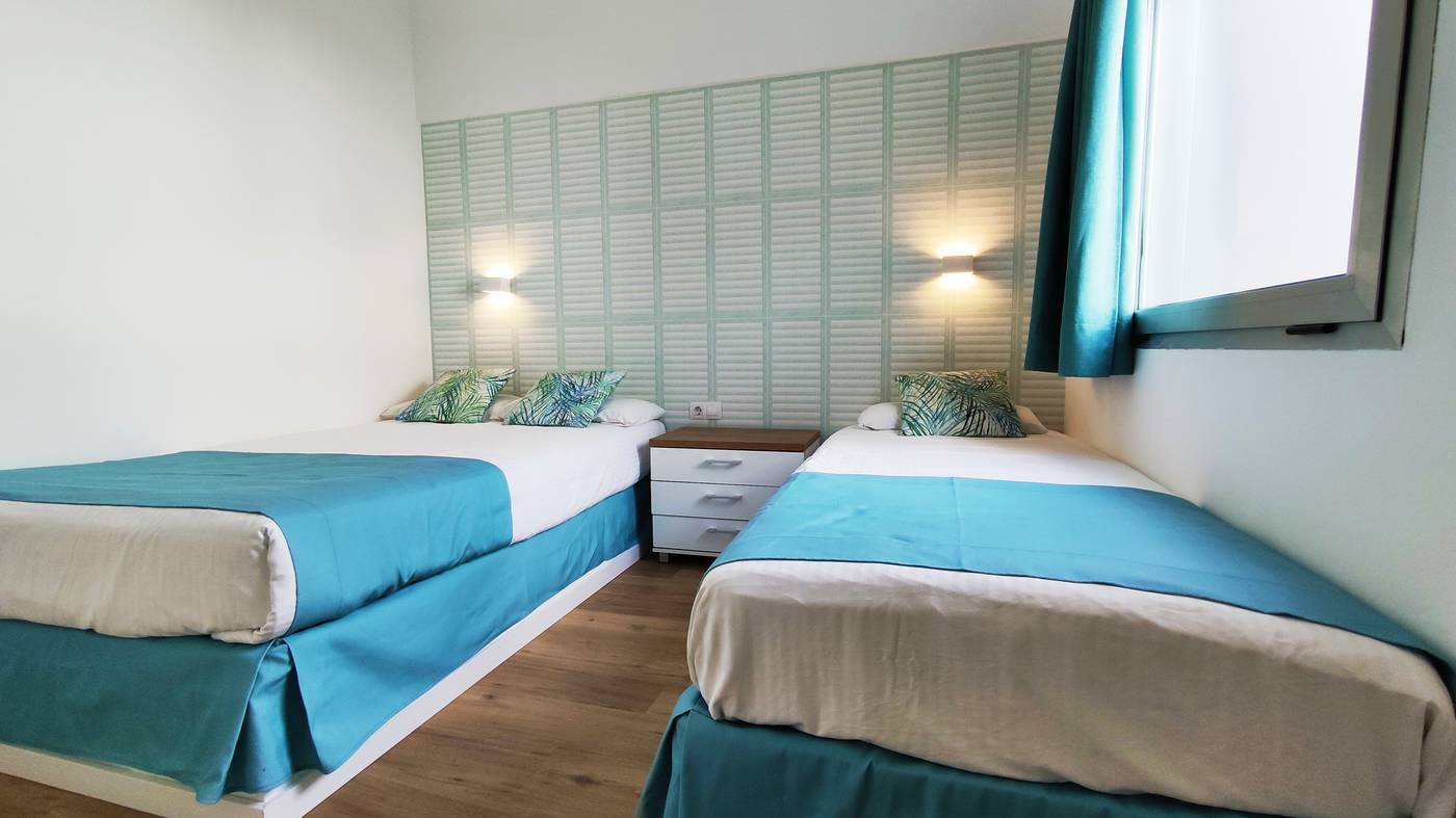 Canary-Garden-Club-Room-26