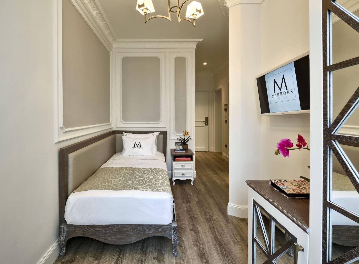 Mirrors-Hotel-Taksim-Room-6