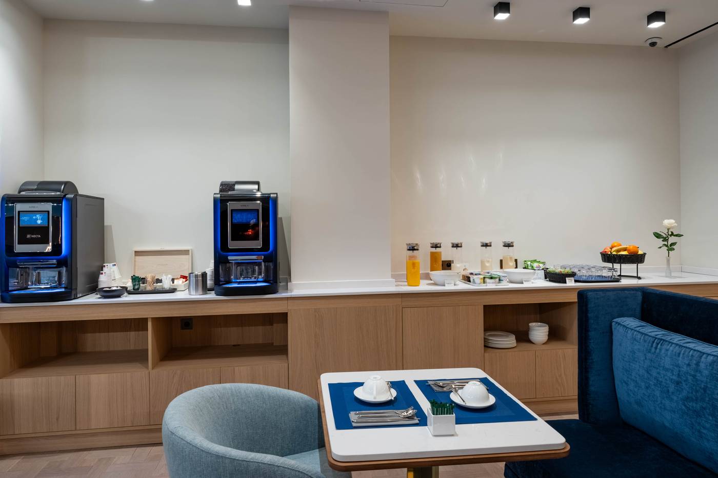 Astra-Opera-Astotel-Restaurant-8