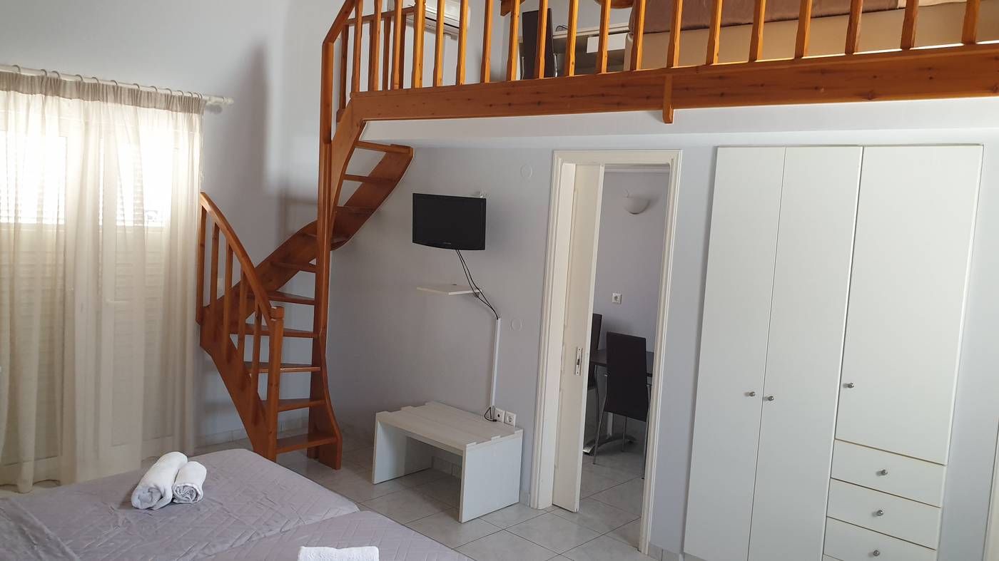 Eleana-Hotel-Room-22