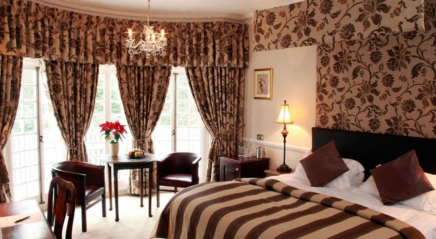 Chateau-La-Chaire-Room-11