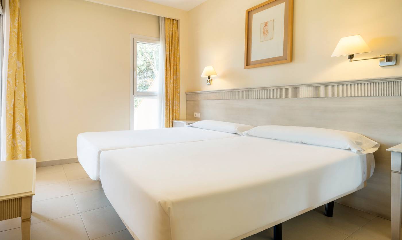 Ilunion-Tartessus-Sancti-Petri-Room-30