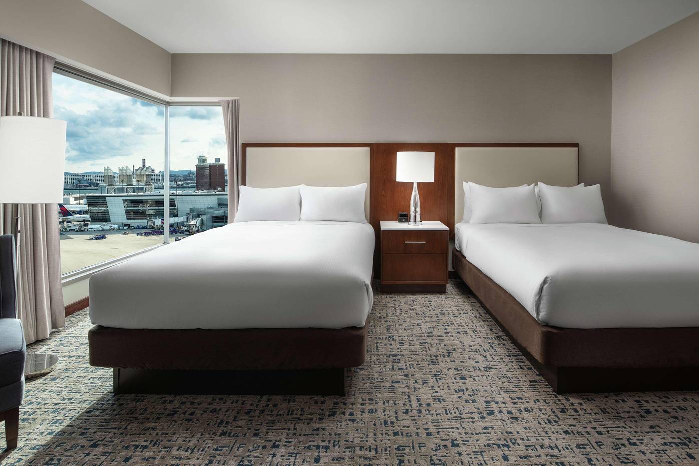 Hilton-Boston-Logan-Airport-Room-29