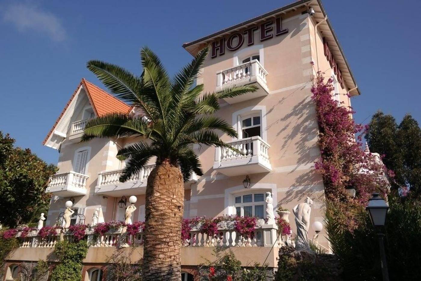 Chateau-de-Mei-Lese-General-view-19