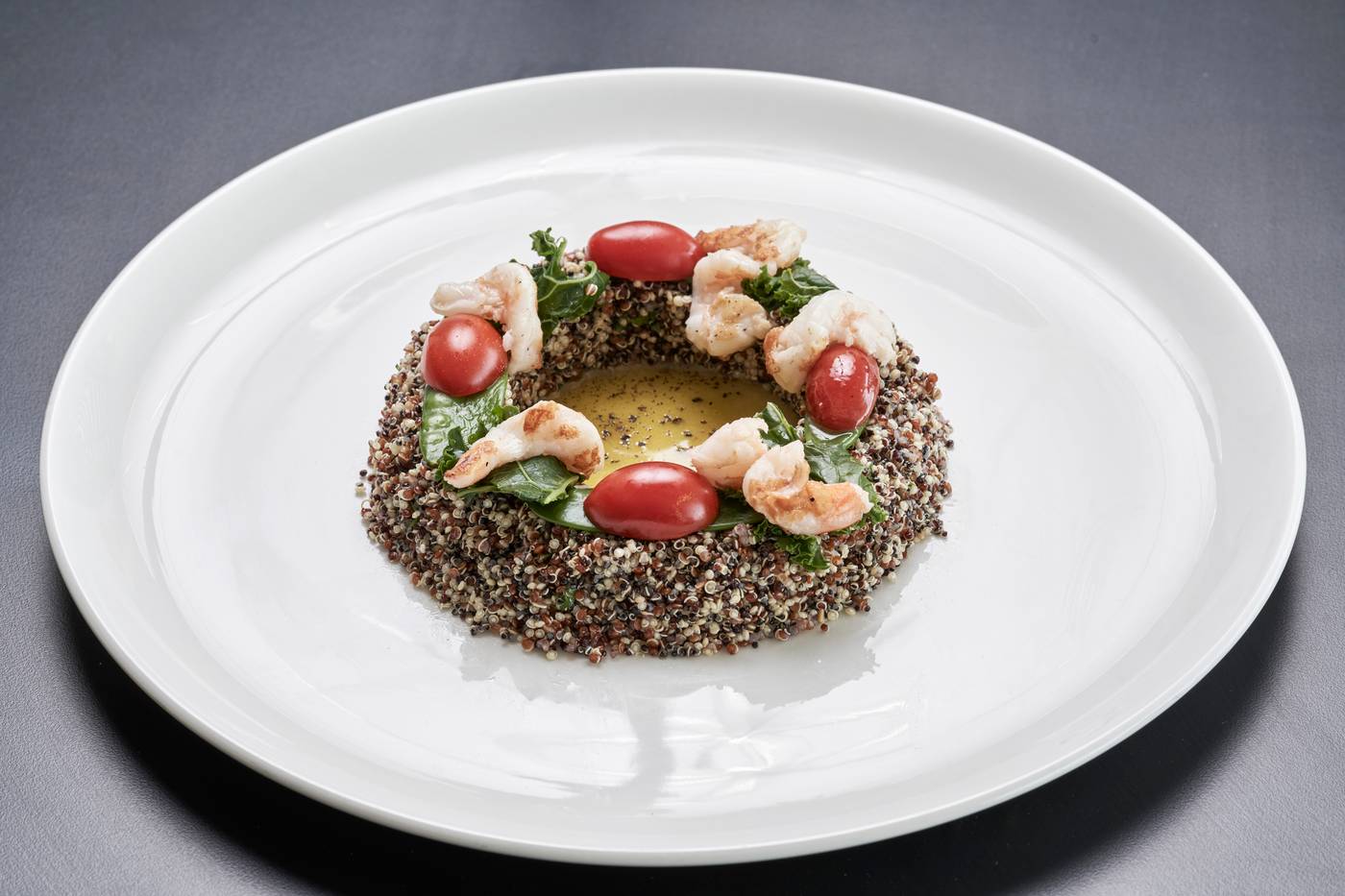 Mr-and-Mrs-White-Oia-Santorini-Restaurant-32