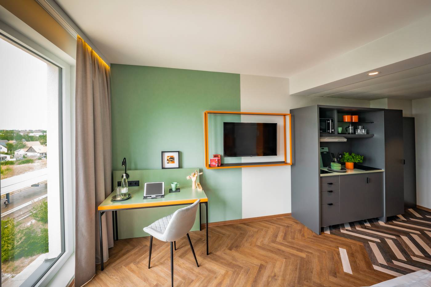 LOGINN-Hotel-Berlin-Airport-Room-11