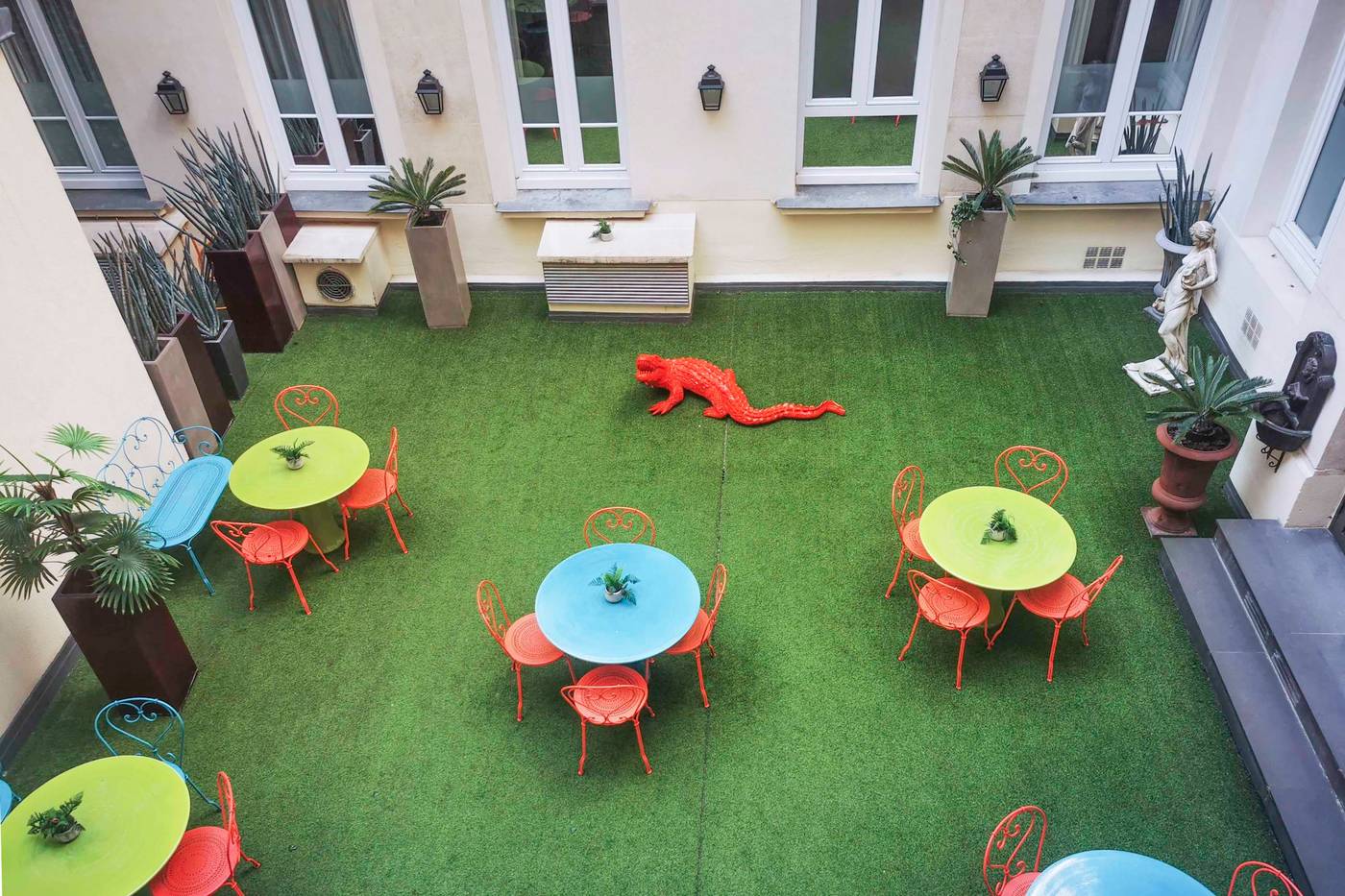 Malte-Astotel-Terrace-44