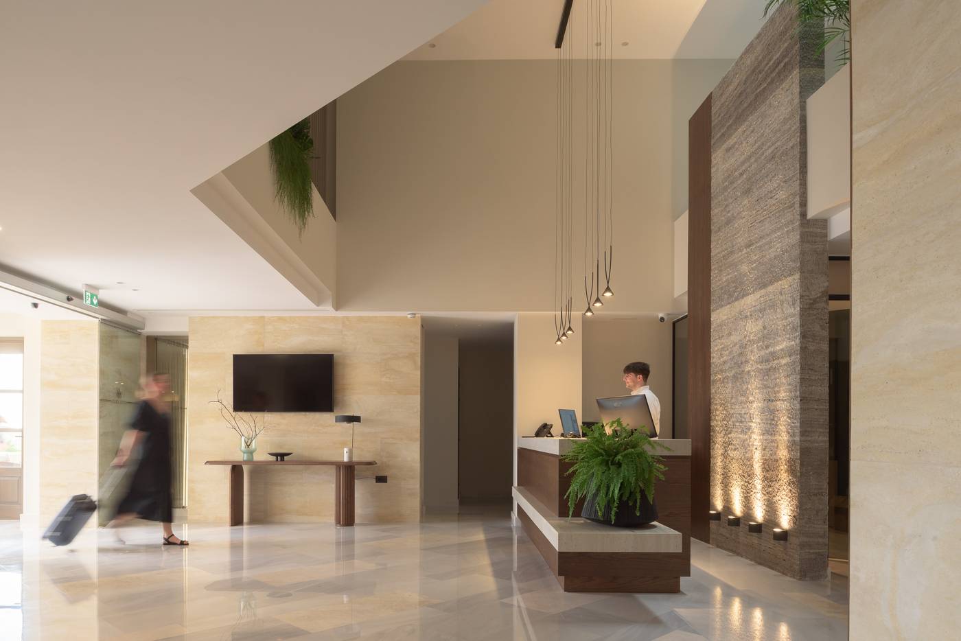 Hotel-Ideon-Lobby-47