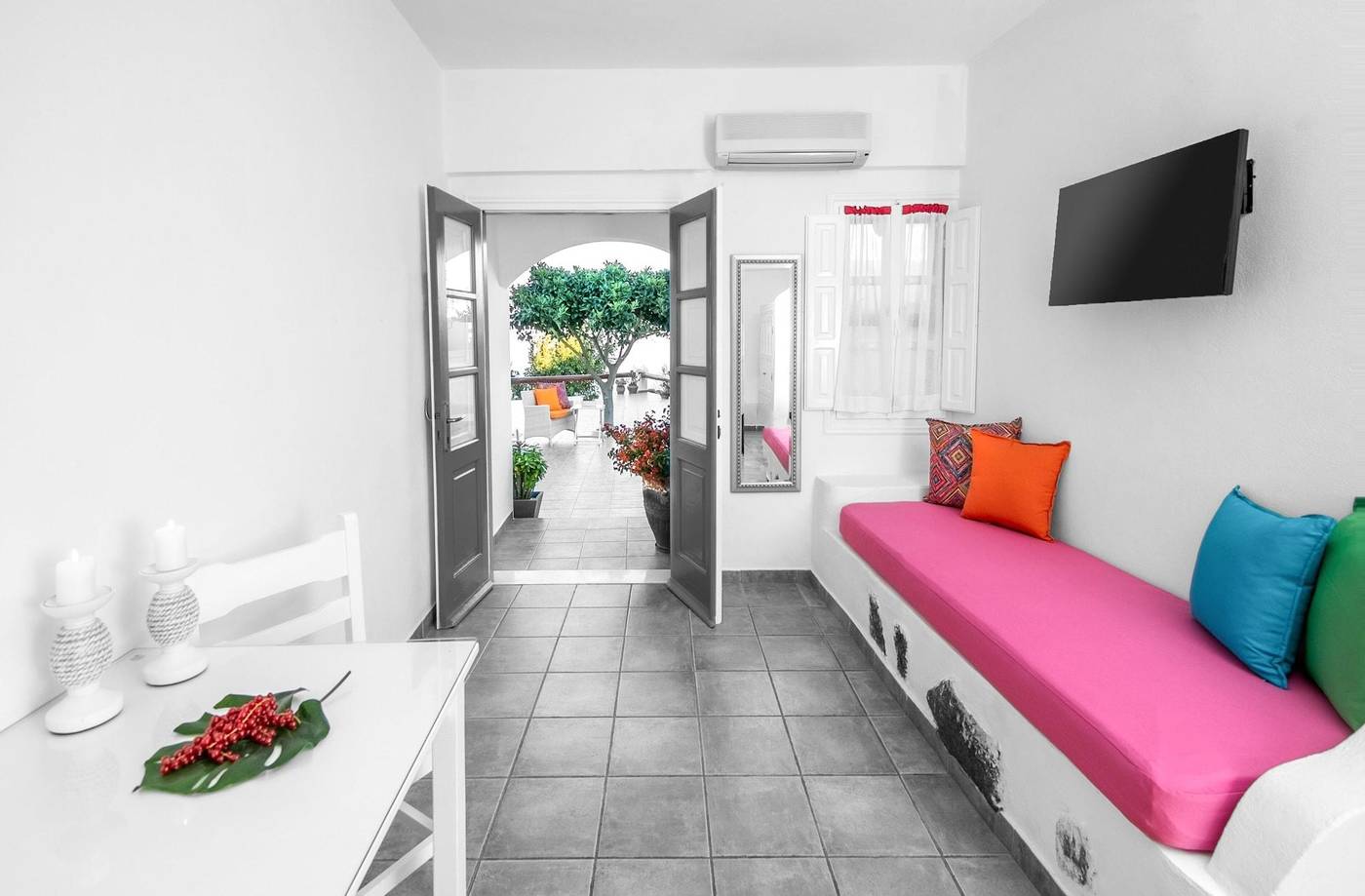 Abelonas-Retreat-Sunset-and-Sunrise-Lodgins-Room-14