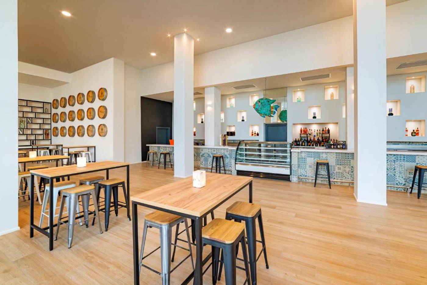 Cabogatamar-Garden-Bar-39