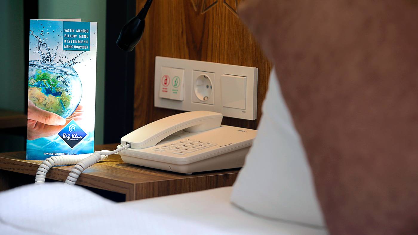 Big-Blue-Suite-Hotel-Room-39