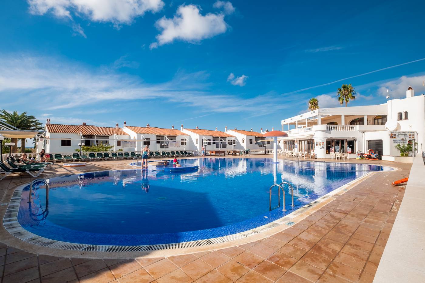 Son-Bou-Gardens-Restaurant-1