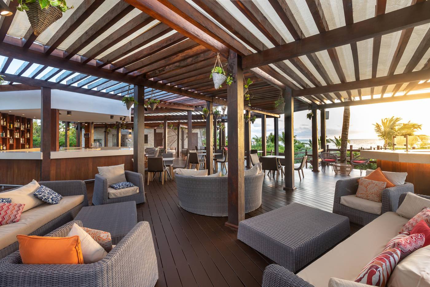 Moon-Palace-The-Grand---Cancun-Bar-22