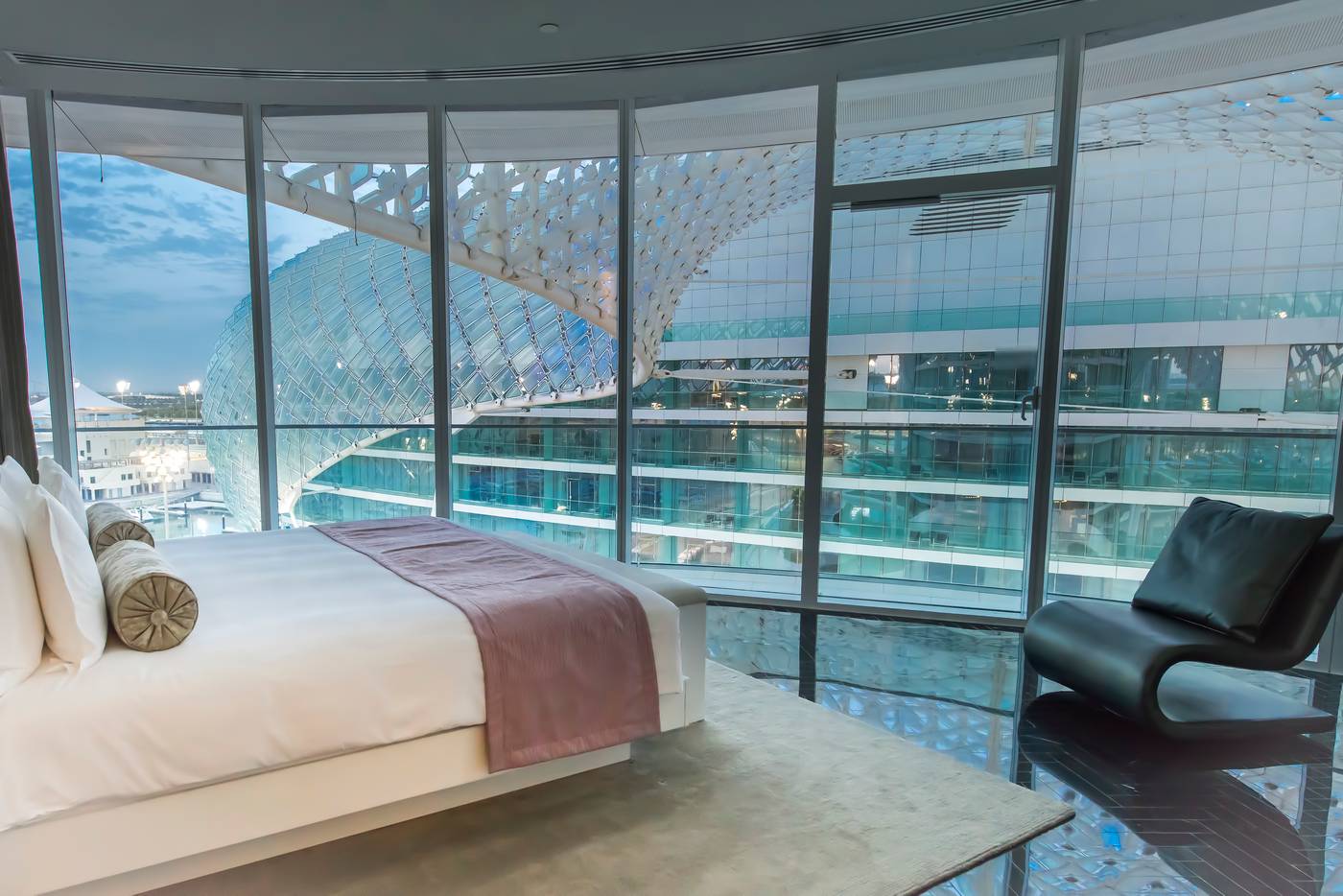 W-Abu-Dhabi---Yas-Island-Room-51
