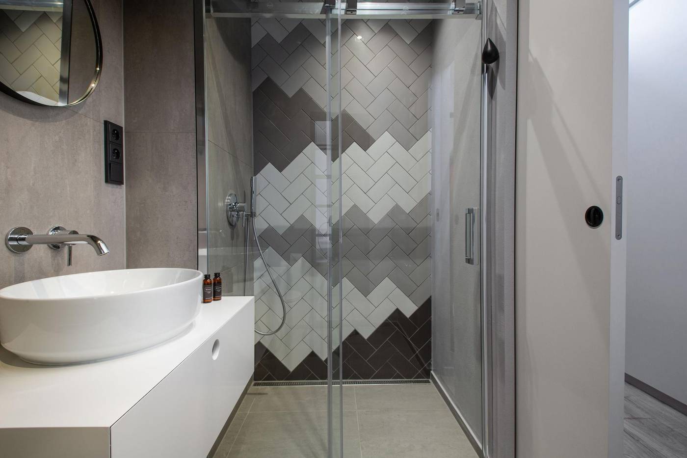 OREA-Place-Seno-Room-40