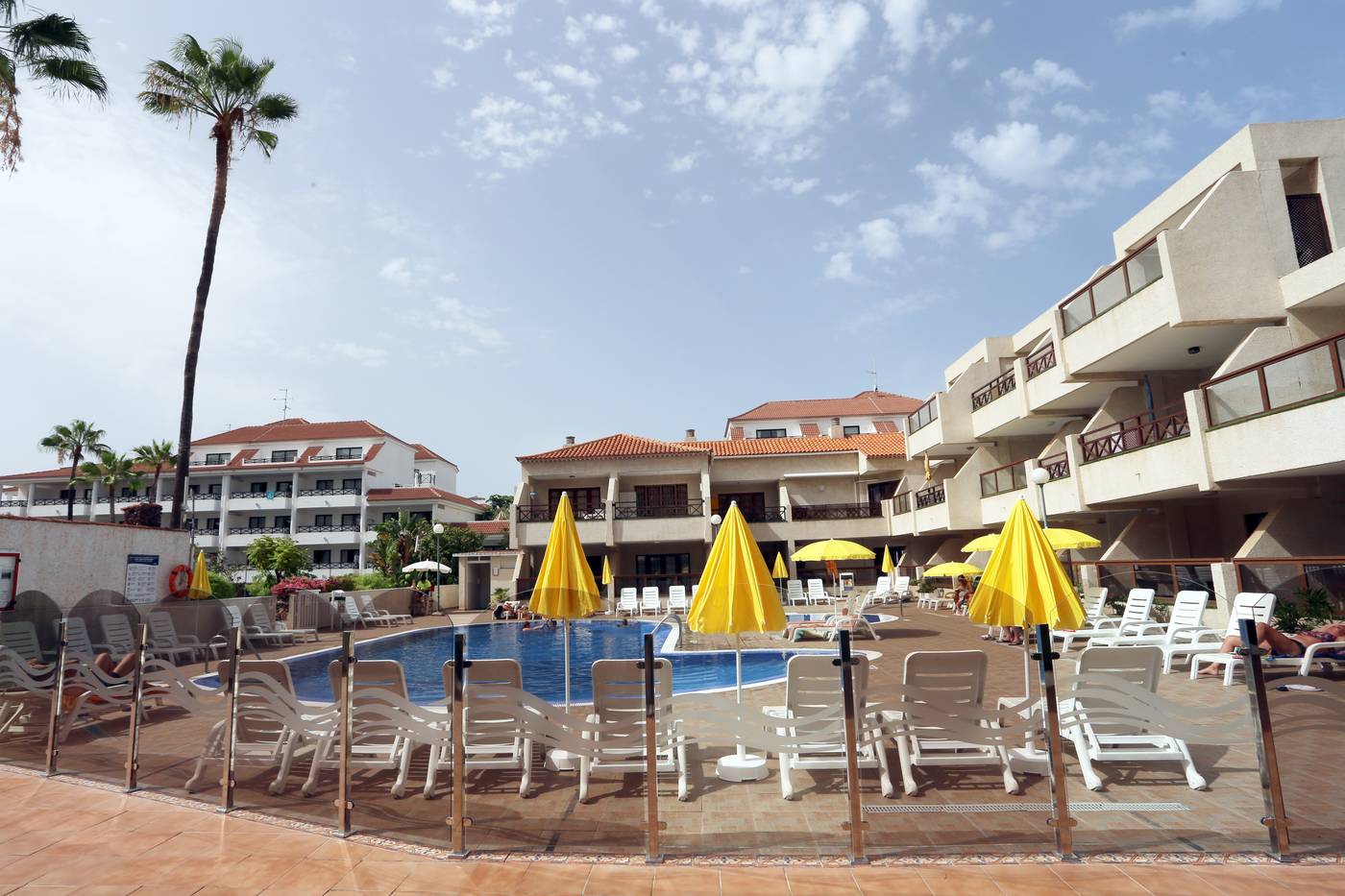 Andorra-Hotel-and-Apartments-Pool-11