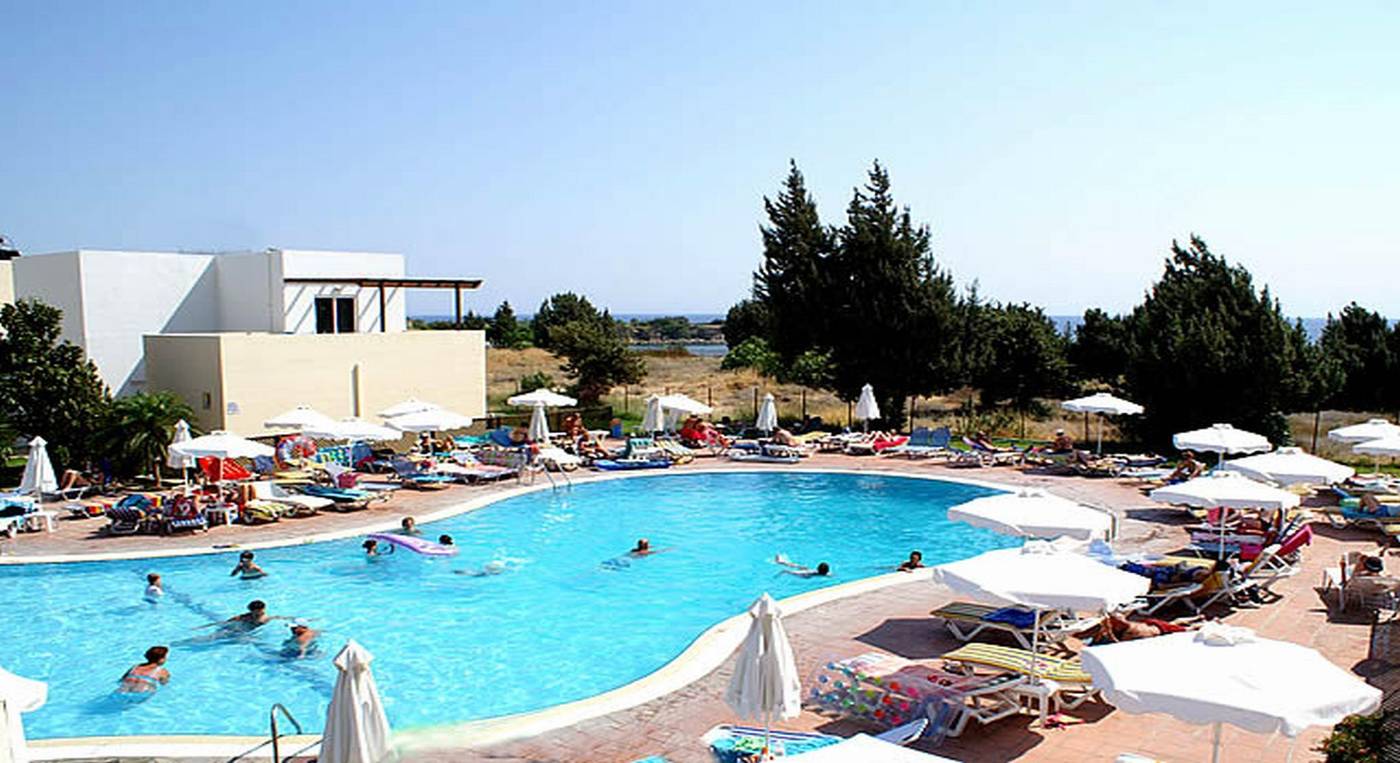 Matina-Pefkos-Aparthotel-Pool-12