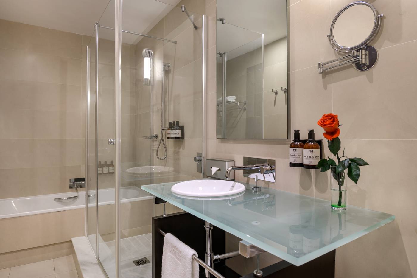 NH-Campo-de-Gibraltar-Room-11