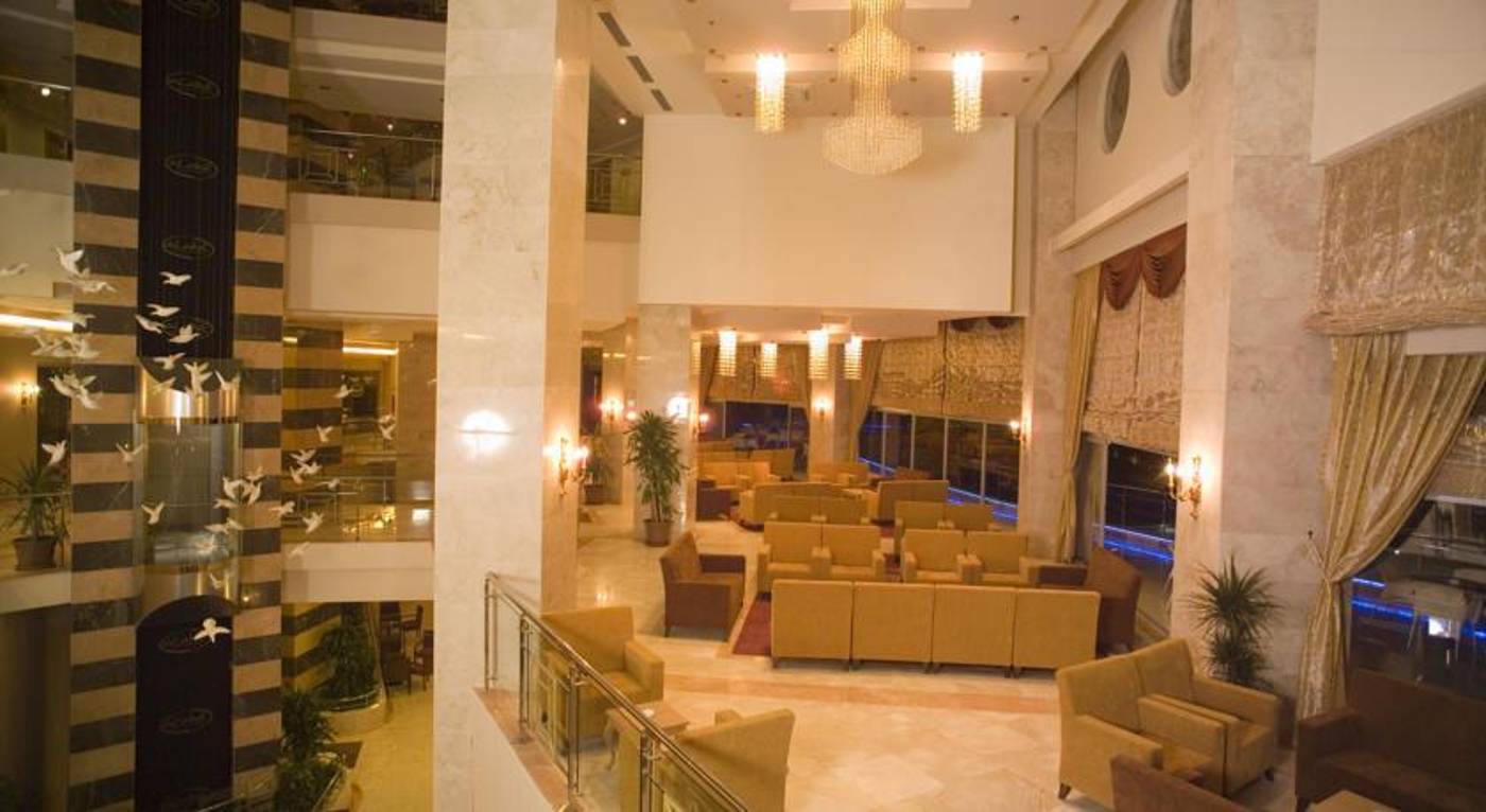Alaiye-Resort---Spa-Hotel-Lobby-37