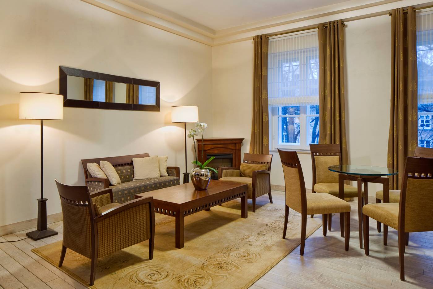 Mamaison-Hotel-Le-Regina-Warsaw-Room-5