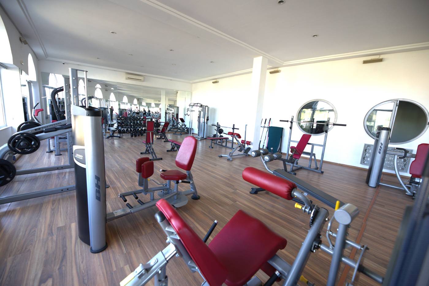 Hotel-Suite-Les-Charmilles-Sports-and-Entertainment-36