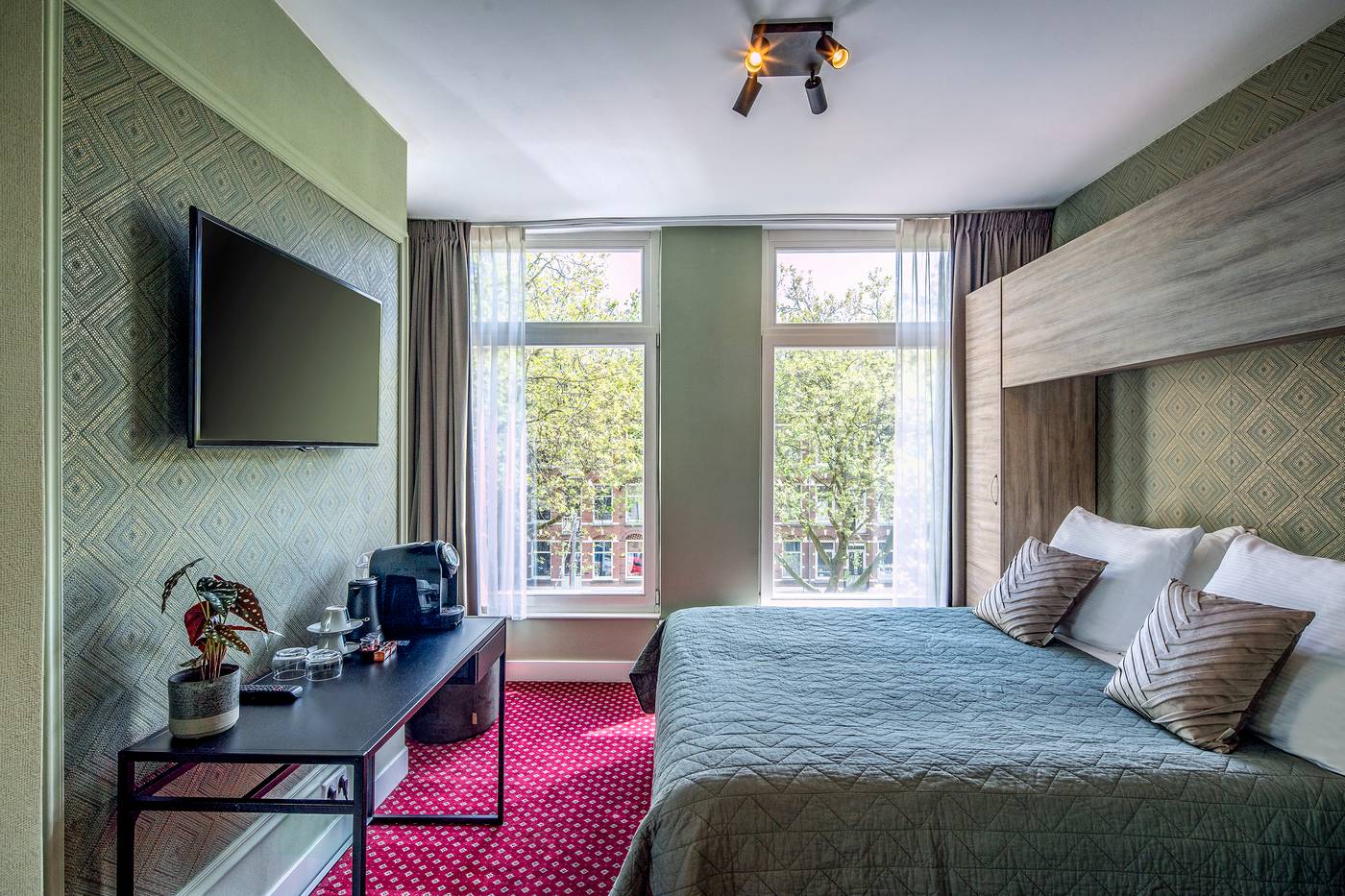 Highland-Atlantis-Amsterdam-Room-9