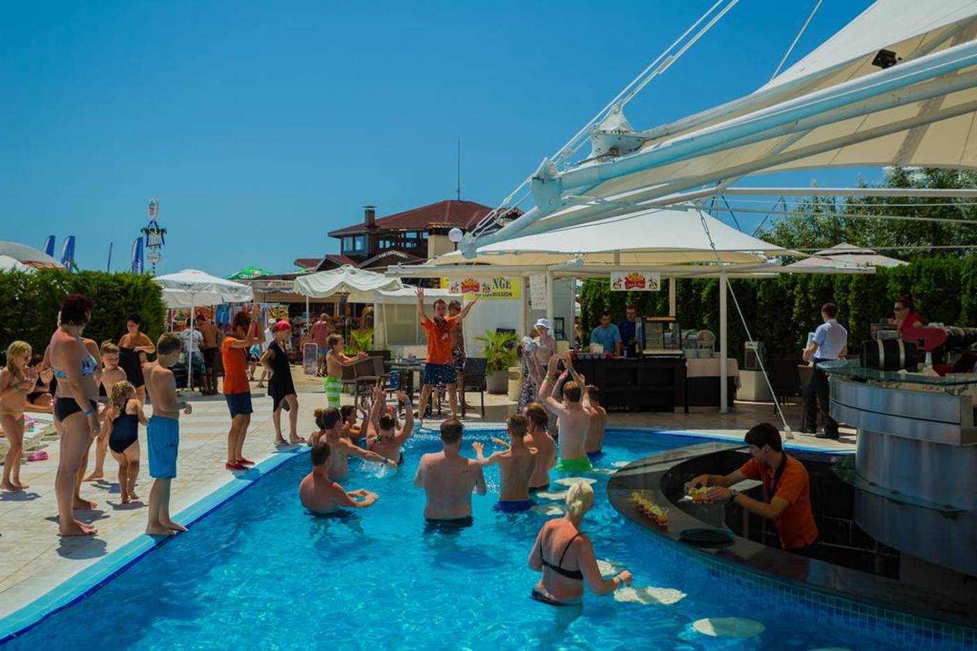 Grand-Victoria-Pool-5