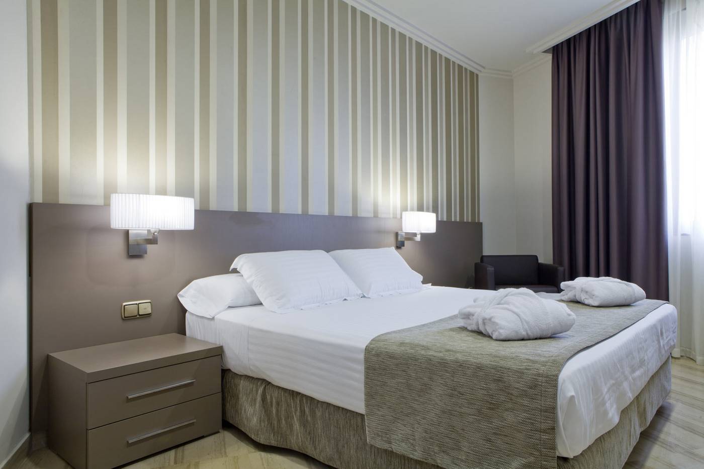 Ciutat-de-Tarragona-Room-8