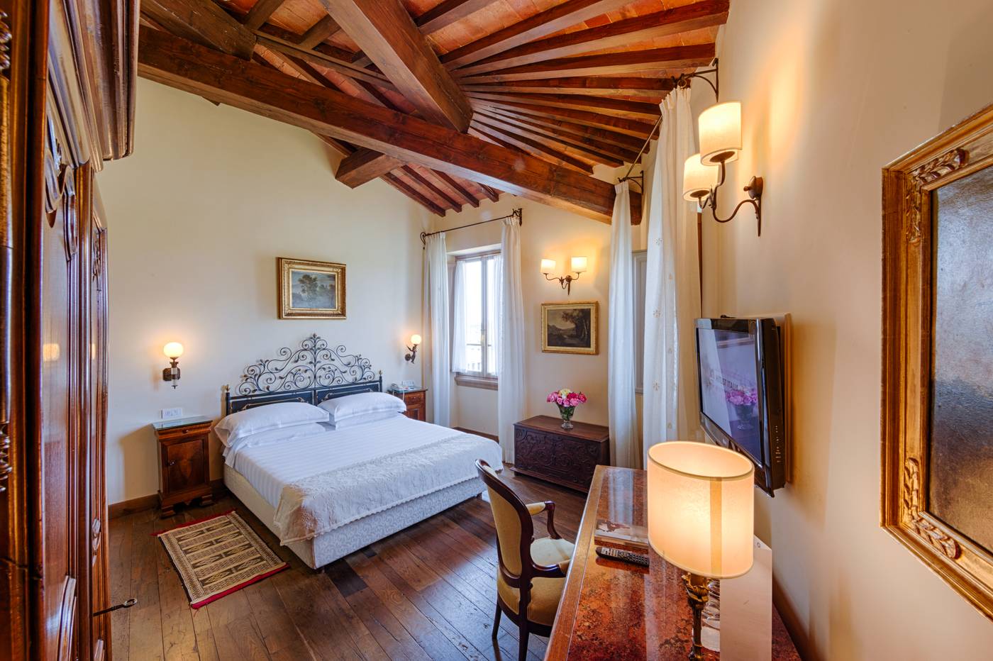 Hotel-Mulino-di-Firenze-WorldHotels-Crafted-Room-6