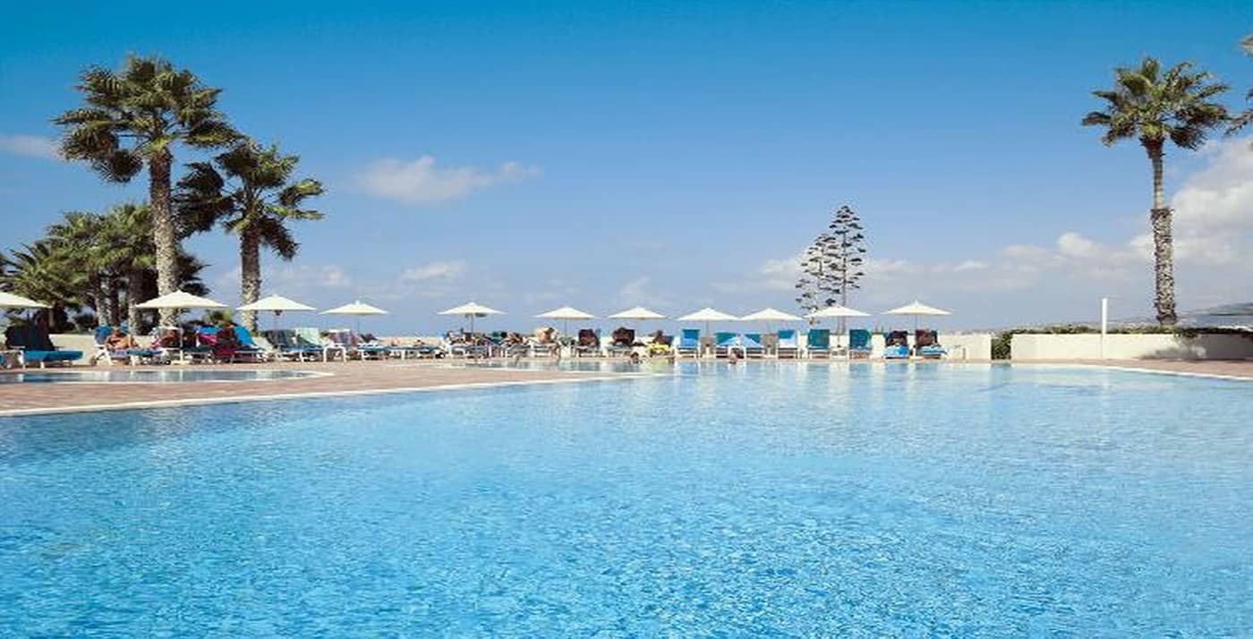 Cynthiana-Beach-Hotel-Pool-41