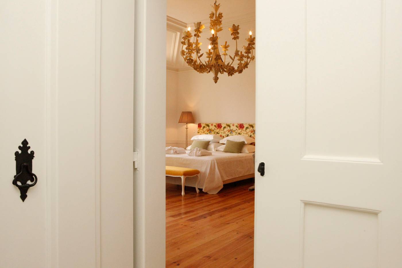 Casa-Palmela---Small-Luxury-Hotels---Villas-Room-48