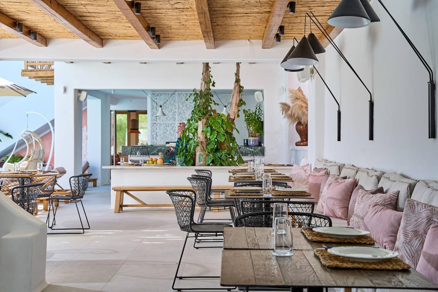 Adorno-Suites-Mykonos-Restaurant-82