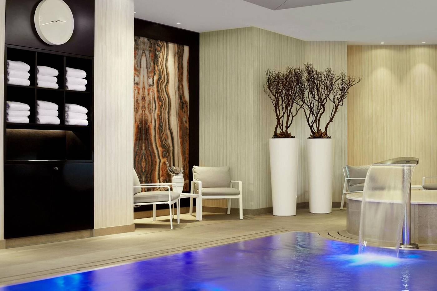 Ritz-Carlton-Berlin-Pool-76