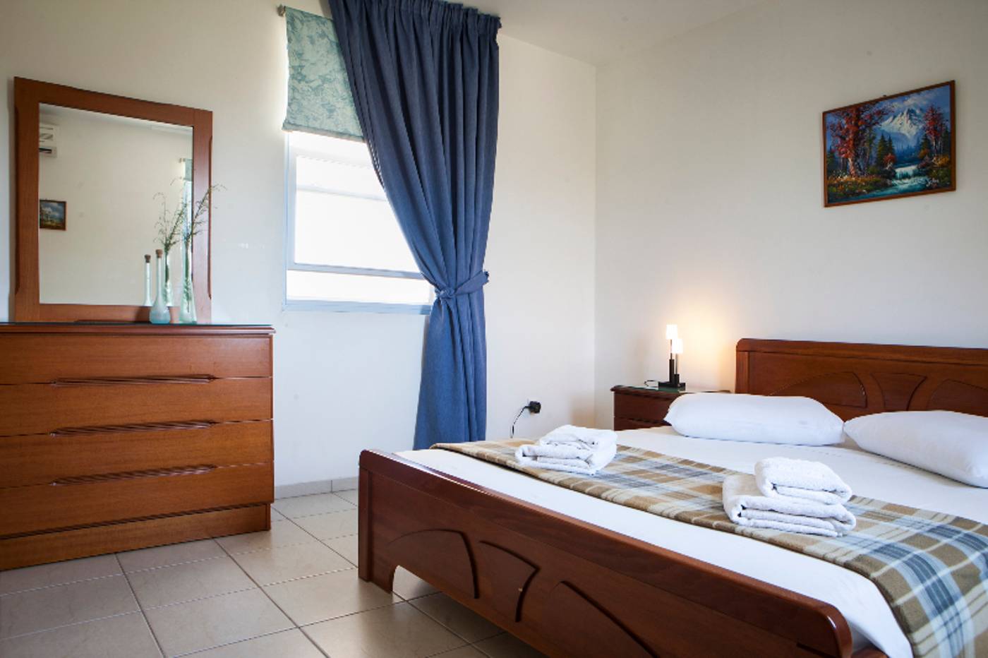 Zest---Xi-Beach-Room-35