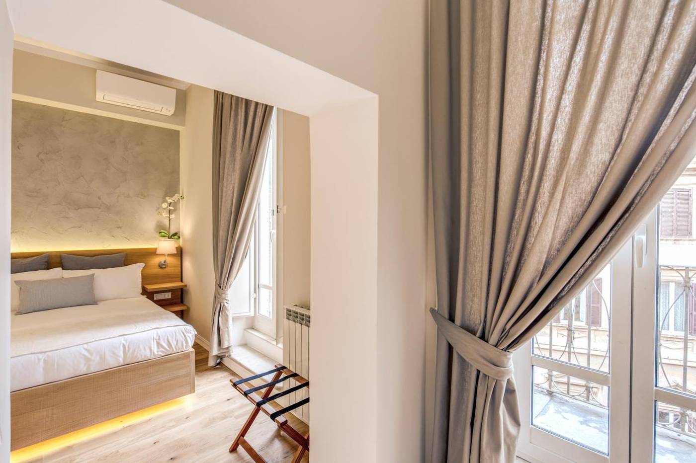 The-Spanish-Suite-Campo-De--Fiori-Room-5