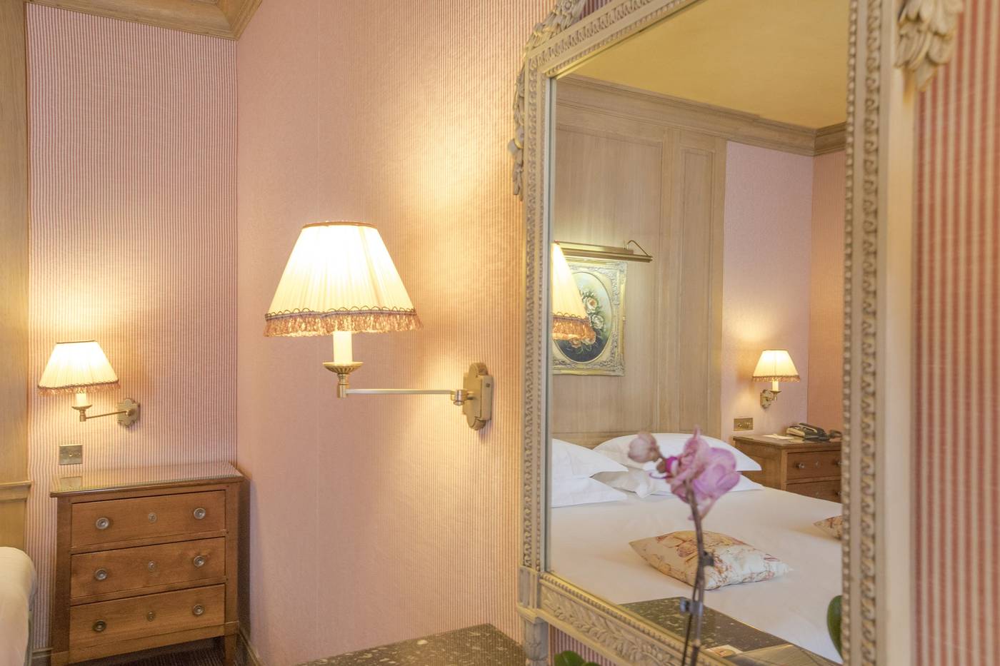 Chambiges-Elysees-Room-23