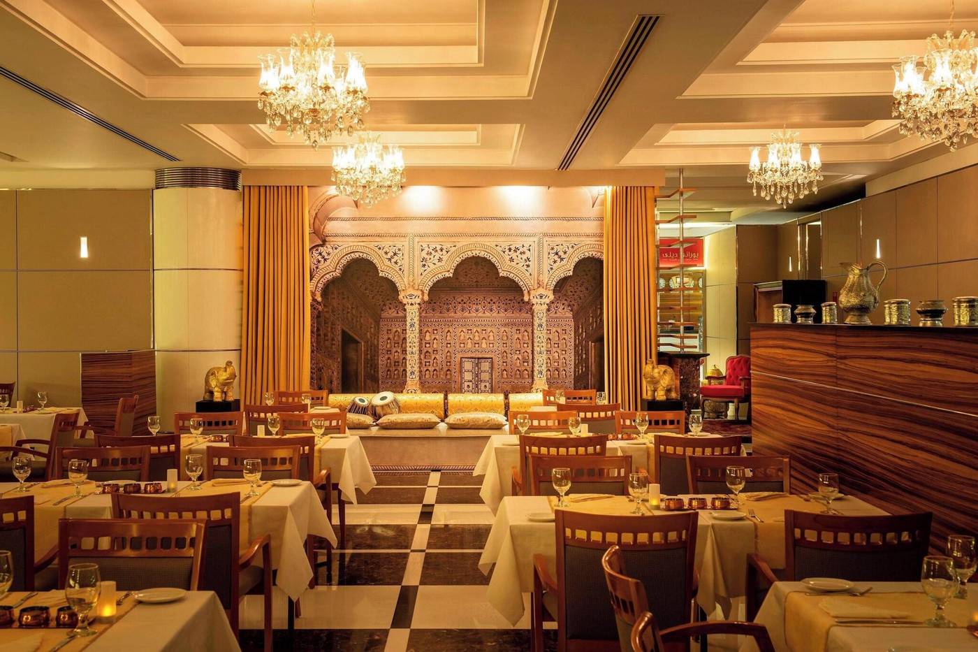 Four-Points-by-Sheraton-Downtown-Dubai-Restaurant-38