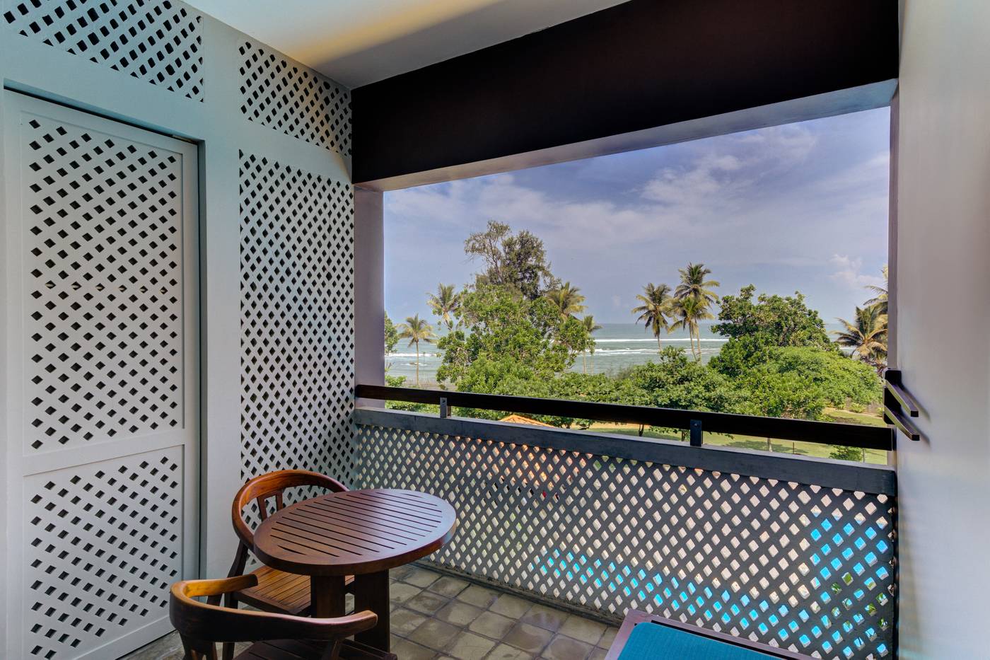 Cinnamon-Bey-Beruwala-Room-9