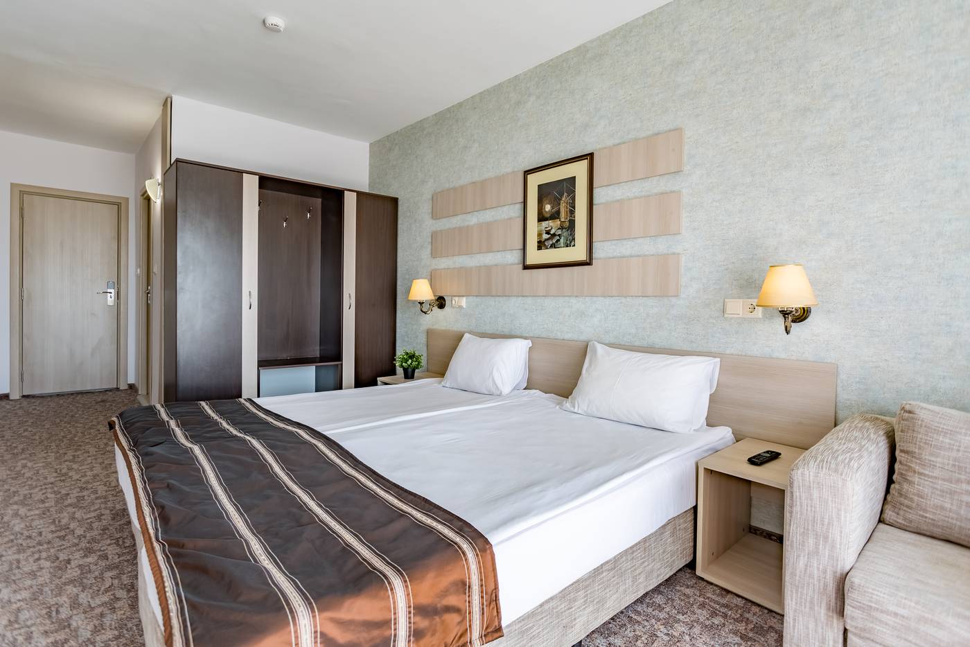 HI-Hotels-Imperial-Resort-Room-26