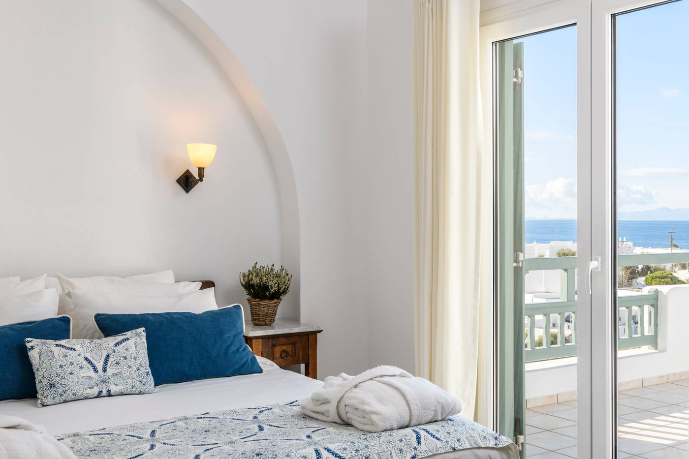 Pelican-Bay---Art-Hotel-Room-38