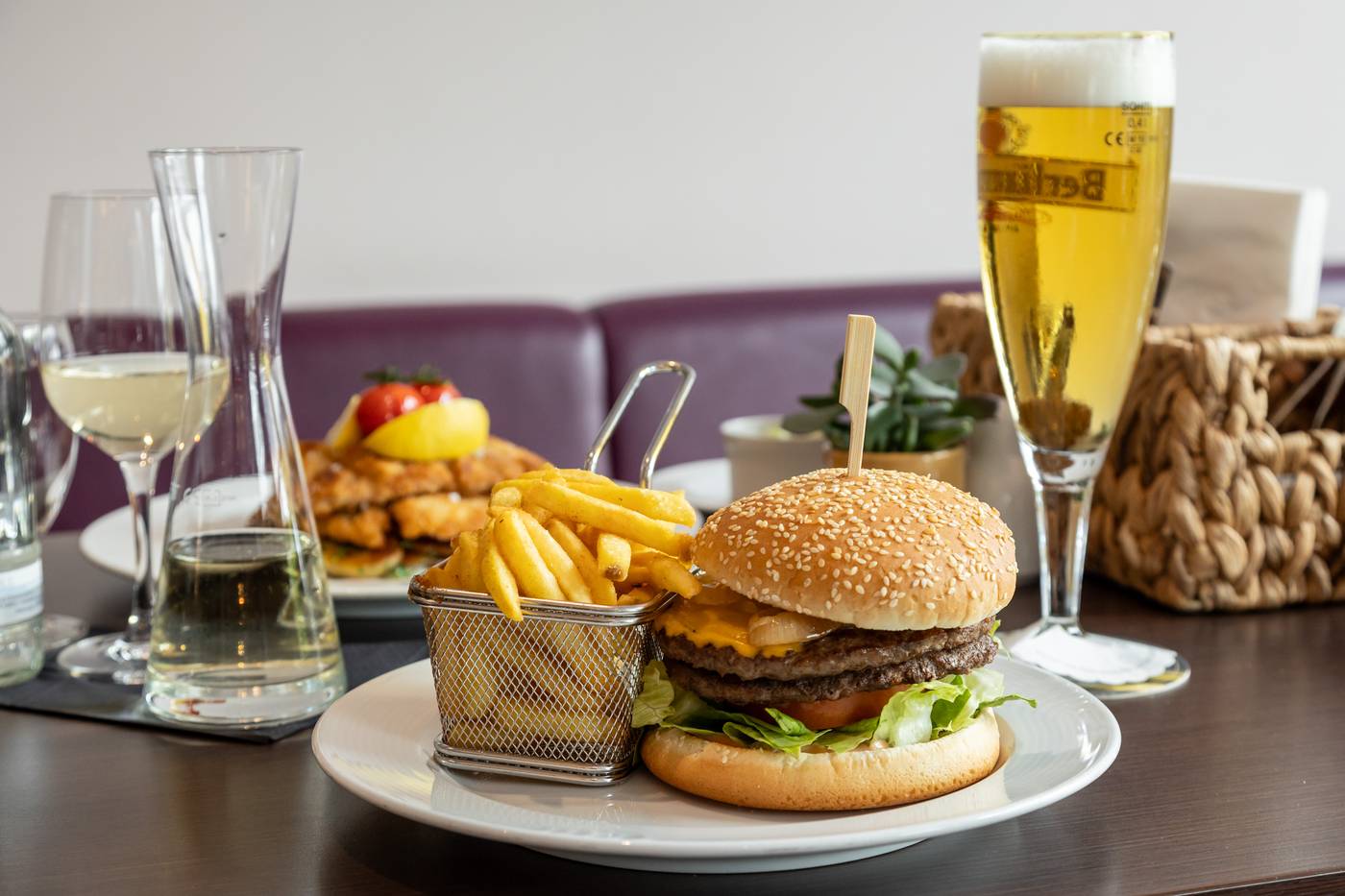 IntercityHotel-Berlin-Airport-Area-North-Restaurant-34